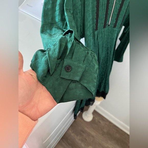 Green Koché Dress - Picture 3 of 5